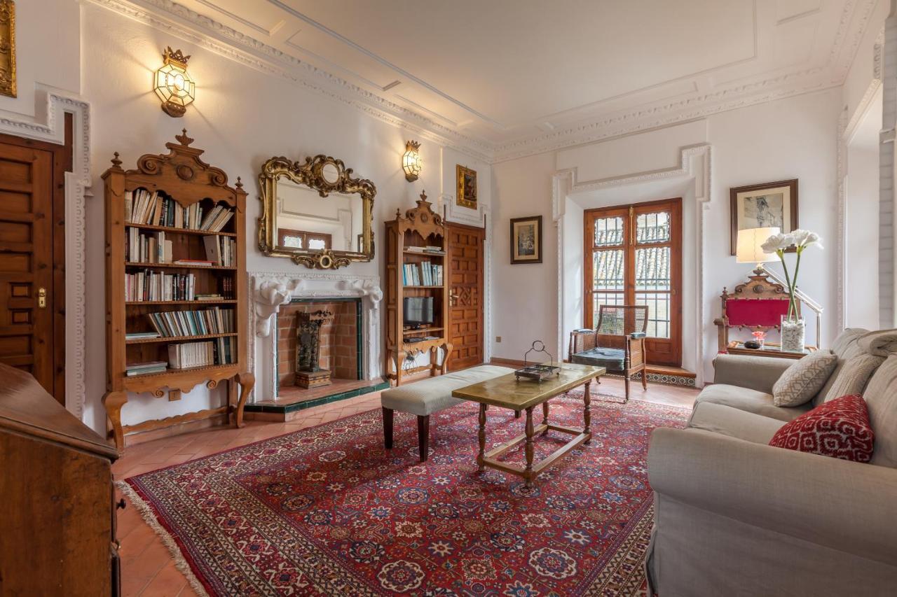 Villa Elvira, Exclusive Pool And Gardens In The Heart Of Sevilla Εξωτερικό φωτογραφία